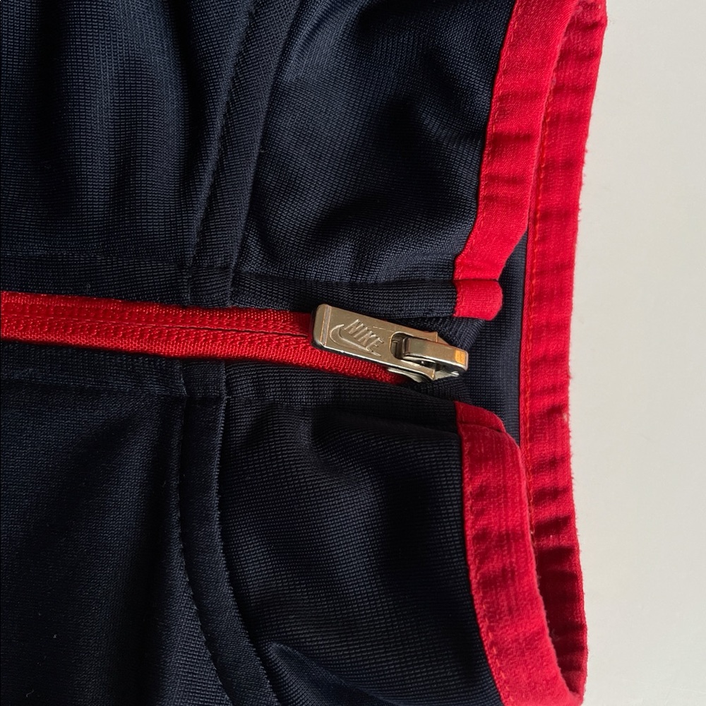 Nike jacket - Picture 3 of 5